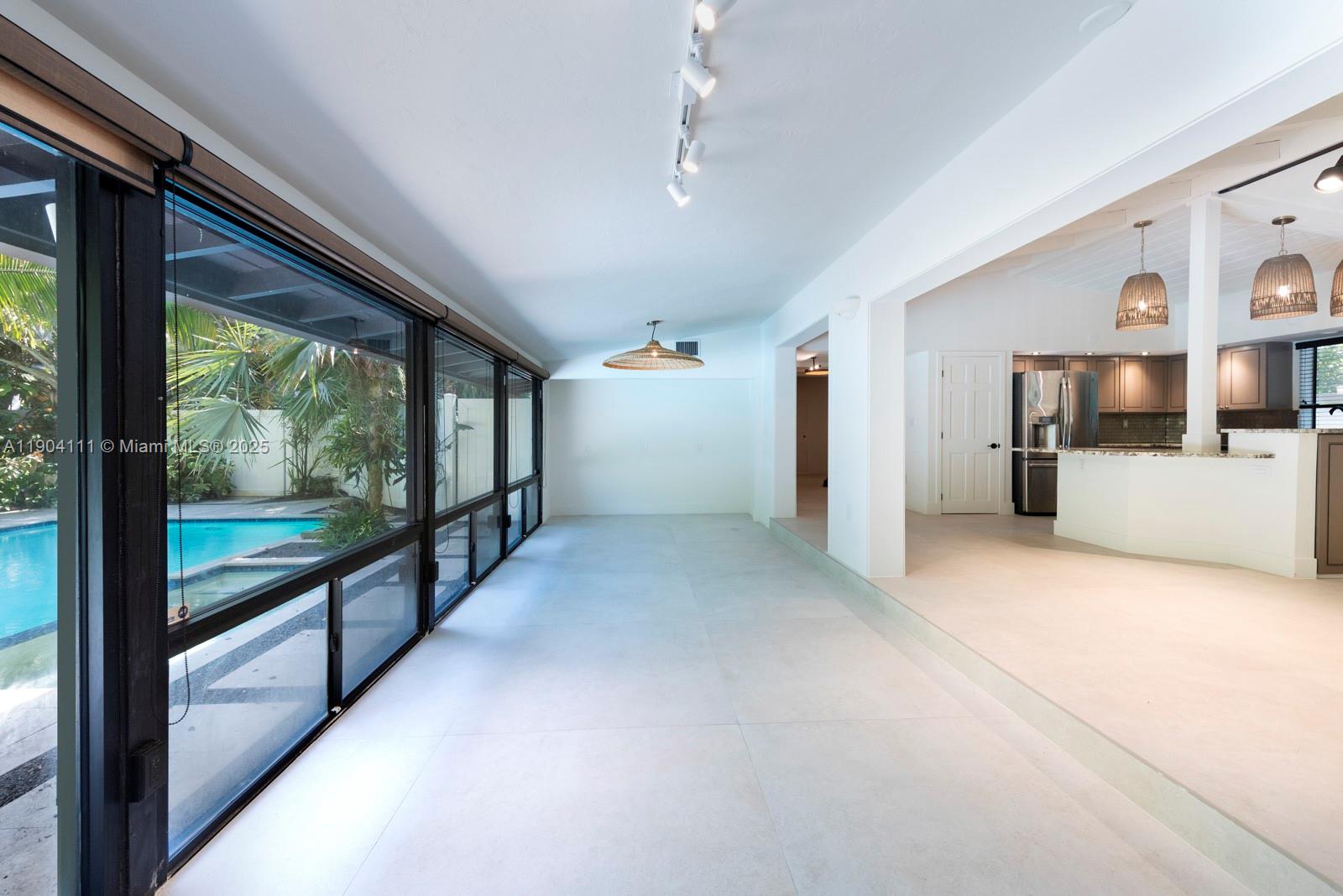 BISCAYNE LAWN AMD PLAT - Residential Lease