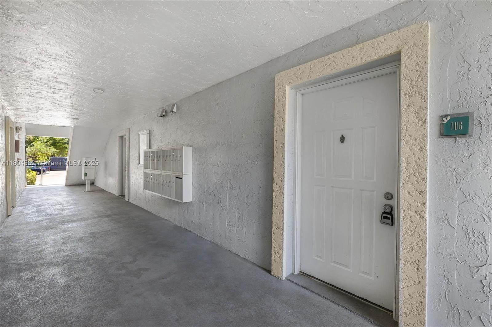 8520 SW 212th St 106
