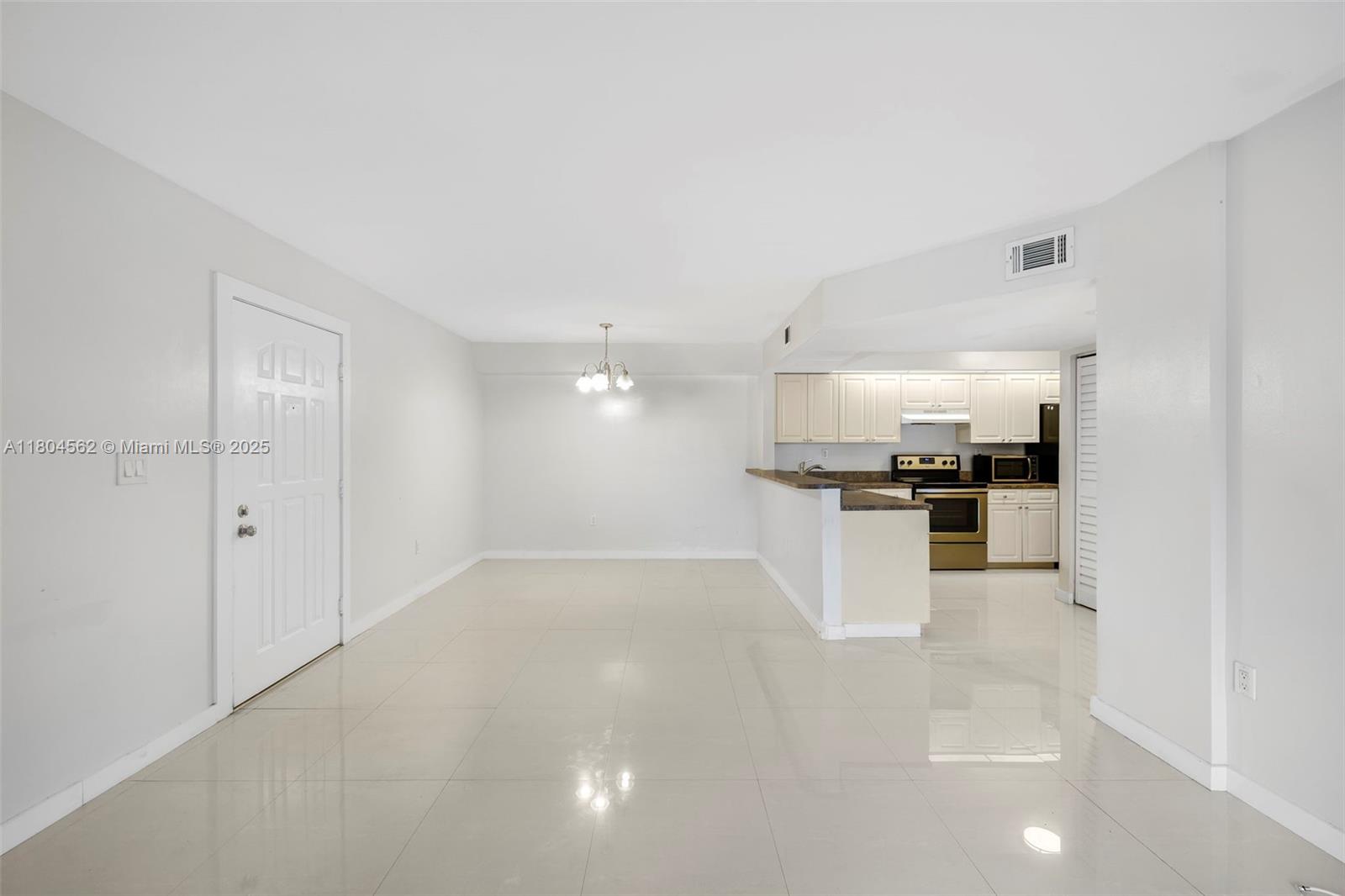 8520 SW 212th St 106