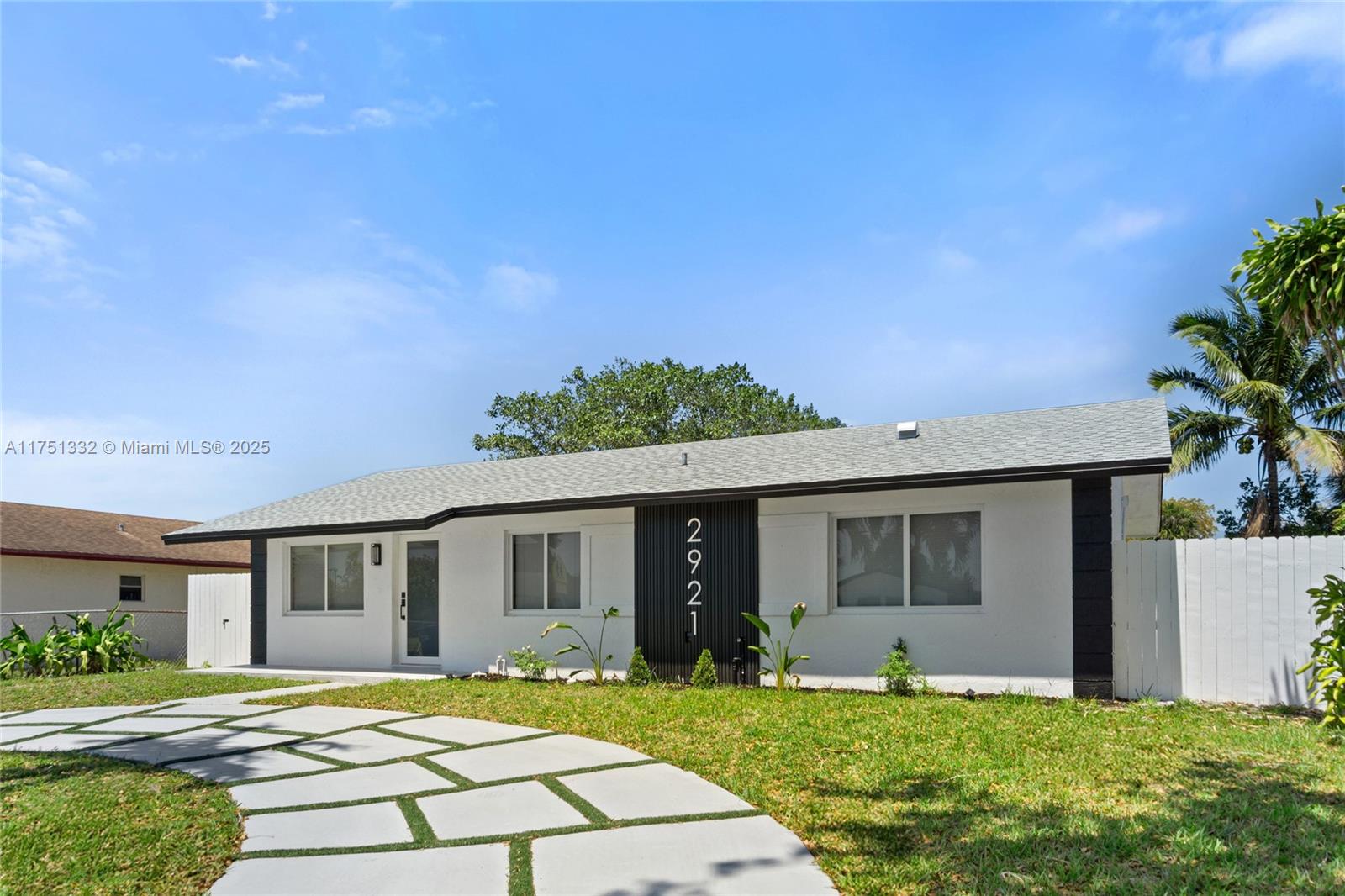 2921 Nw 9th St, Pompano Beach, Broward County, Florida - 3 Bedrooms  
2 Bathrooms - 