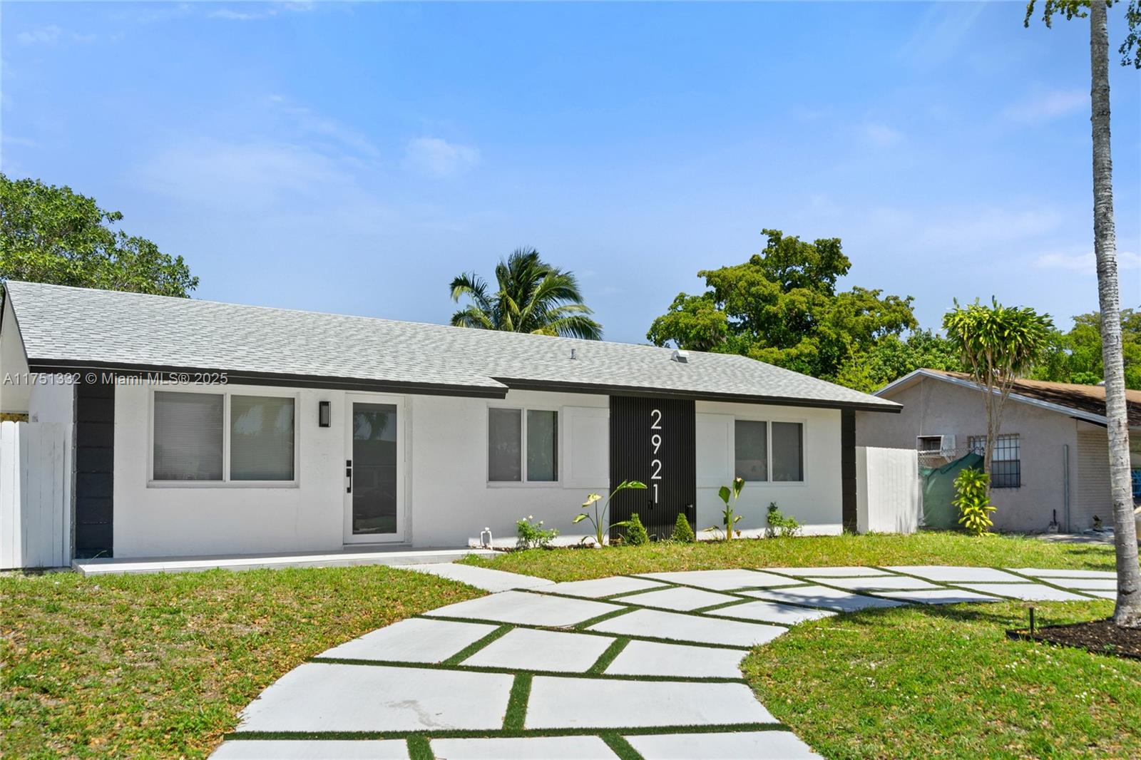 2921 Nw 9th St, Pompano Beach, Broward County, Florida - 3 Bedrooms  
2 Bathrooms - 