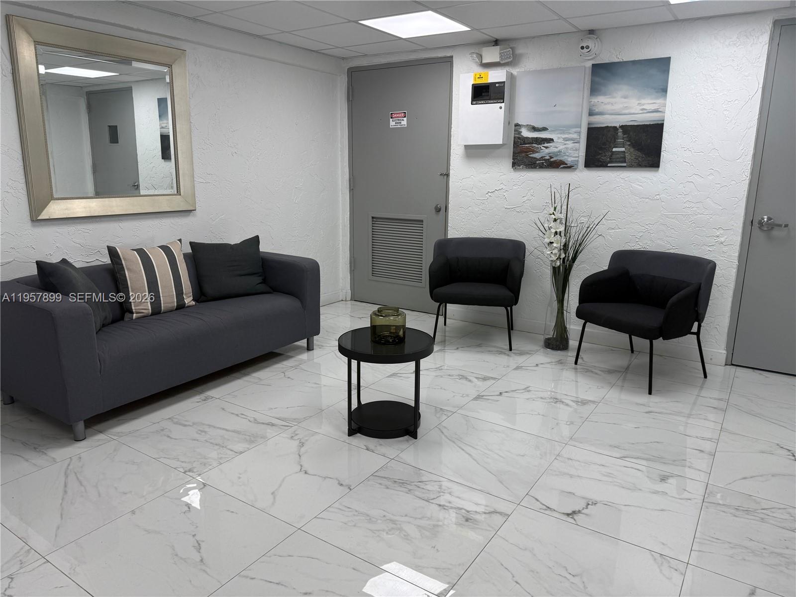 TWENTY FIVE HUNDRED CONDO - Residential Lease