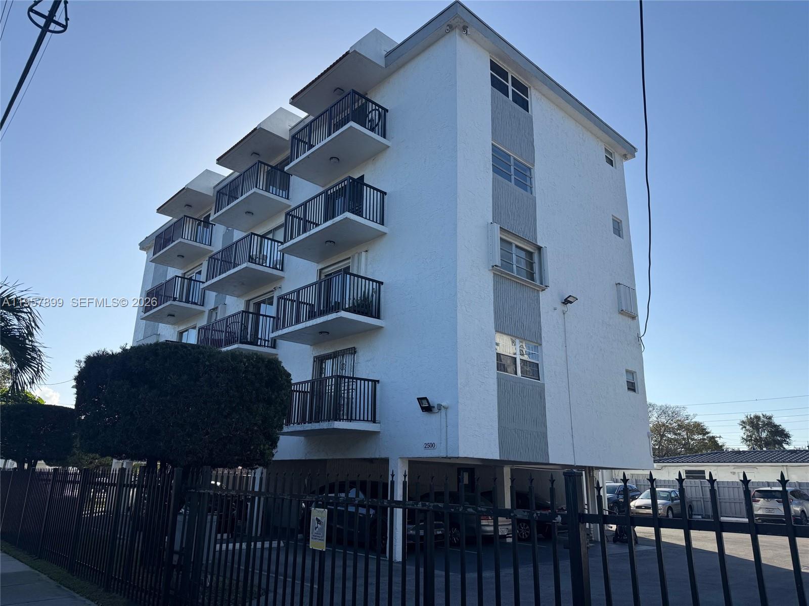 TWENTY FIVE HUNDRED CONDO - Residential Lease