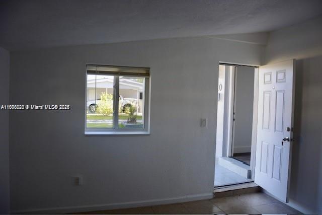 CORAL PARK ESTATES SEC 1 - Residential Lease