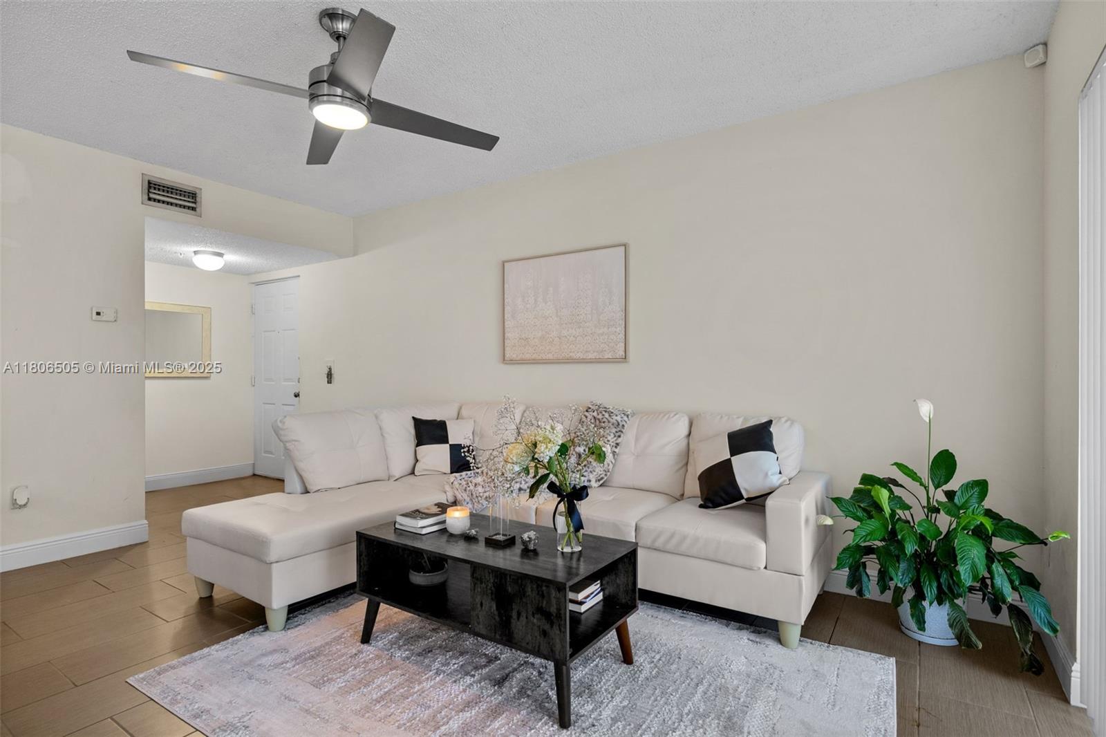 2640 S University Dr 118