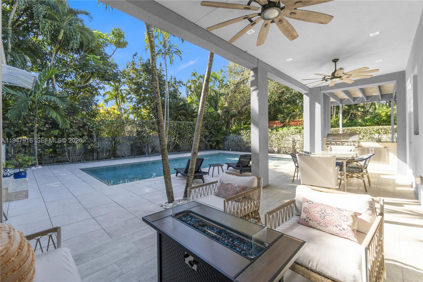 AMD PL GRIFFING BISCAYNE - Residential