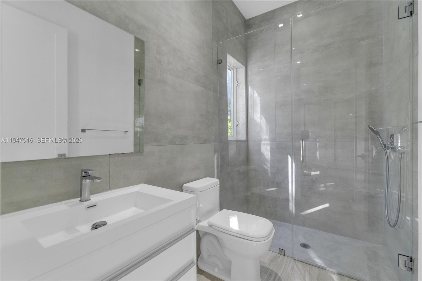 AMD PL GRIFFING BISCAYNE - Residential