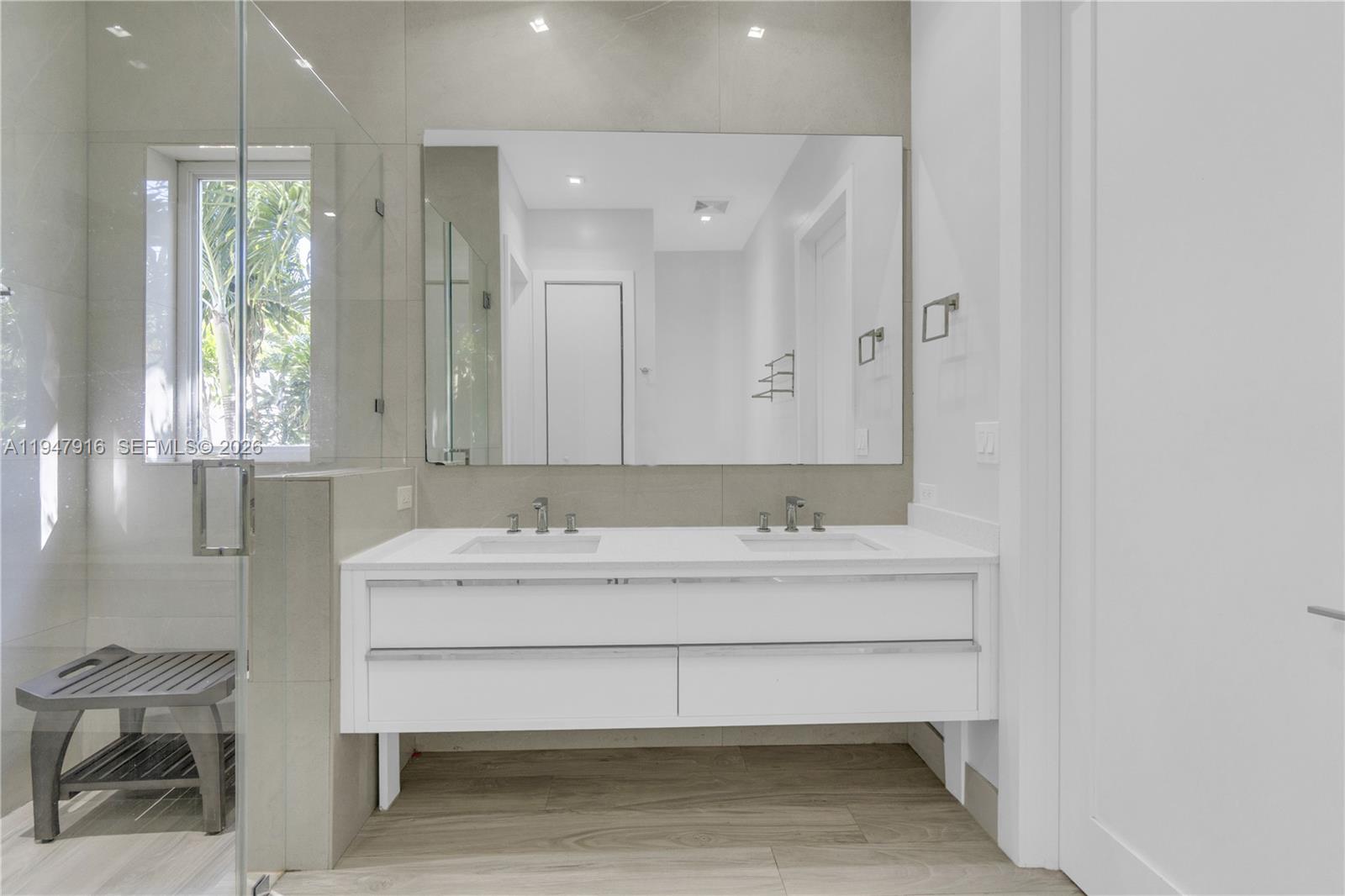 AMD PL GRIFFING BISCAYNE - Residential