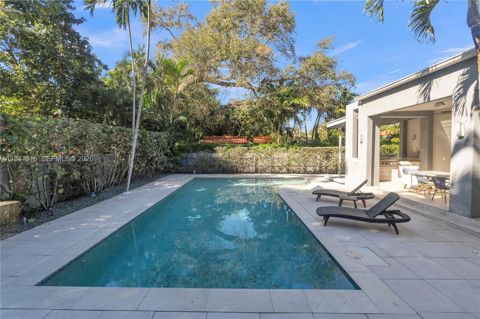 AMD PL GRIFFING BISCAYNE - Residential