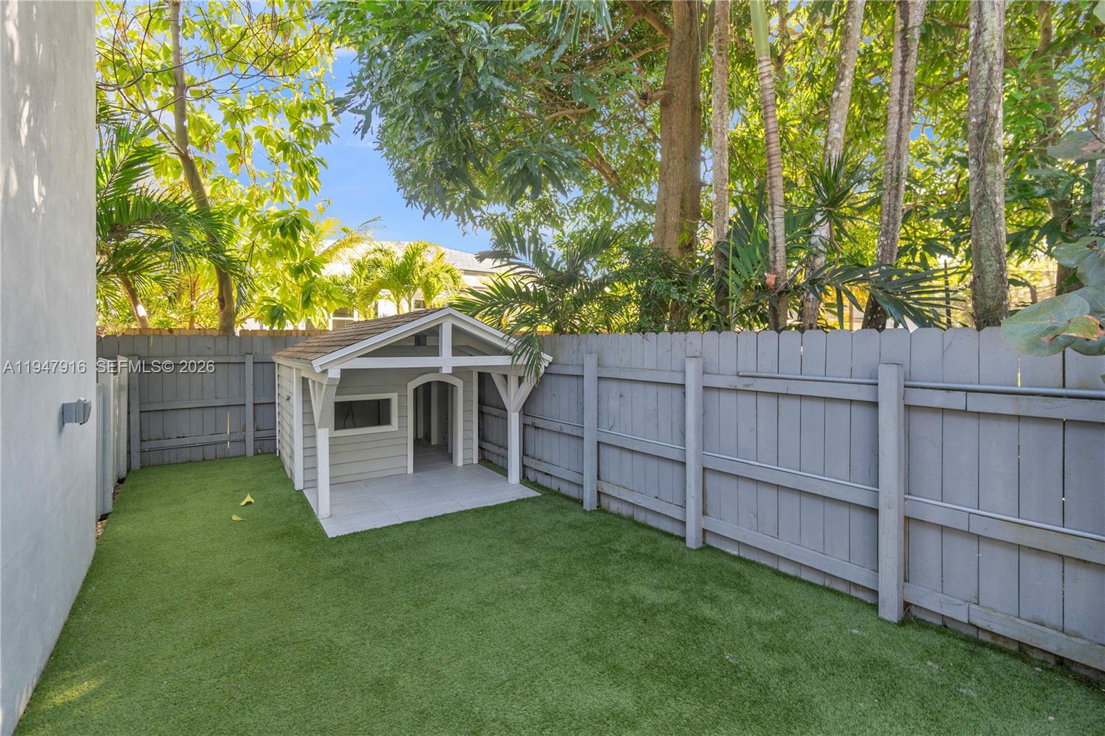 AMD PL GRIFFING BISCAYNE - Residential