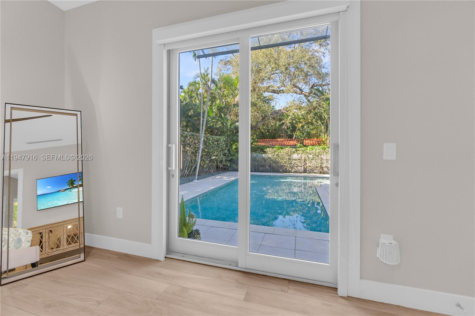 AMD PL GRIFFING BISCAYNE - Residential