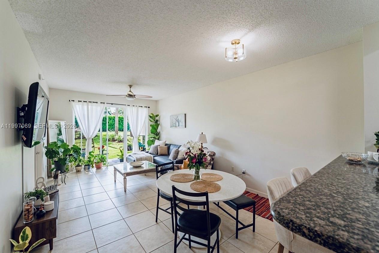 27 Royal Palm Way 102