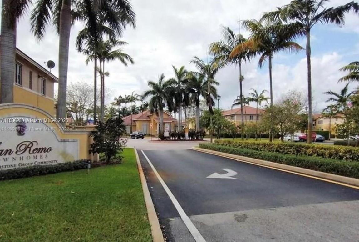 6060 SW 19th Ct 6060