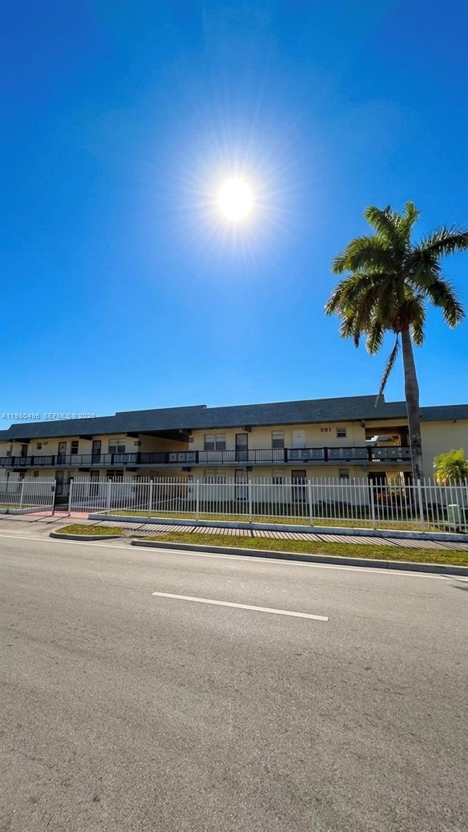 NEW WORLD CONDO APTS II - Residential