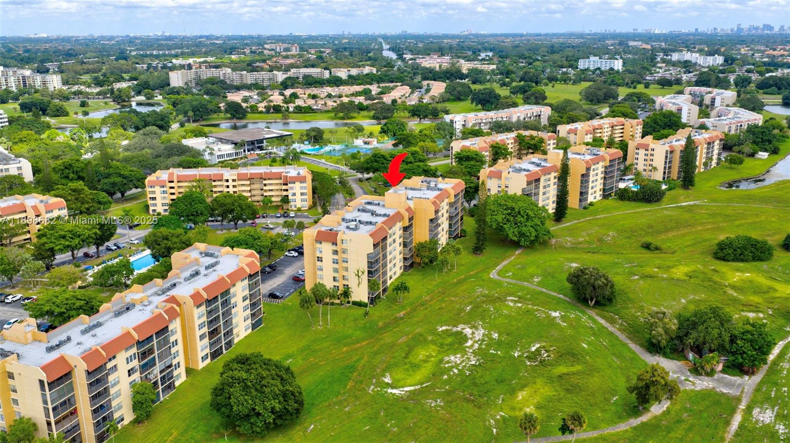 CONDOMINIUM 1 OF ENVIRON - Residential