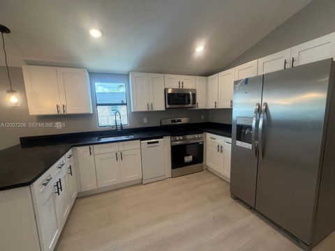 Tiny photo for 2331 Randall St, Sanford, FL 32771 (MLS # A12027208)