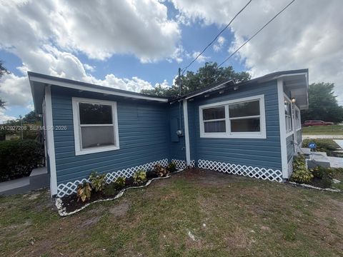 Tiny photo for 2331 Randall St, Sanford, FL 32771 (MLS # A12027208)