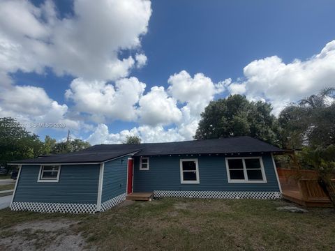 Tiny photo for 2331 Randall St, Sanford, FL 32771 (MLS # A12027208)