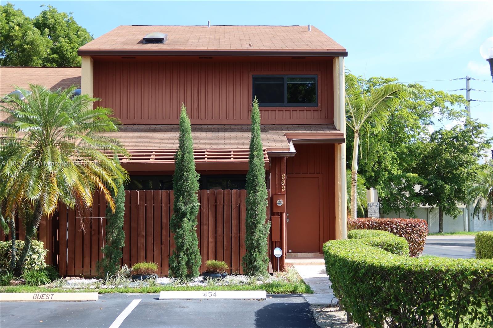 Location! Location! Beautiful 2/2 + den recently remodeled townhome . New appliances, washer and dryer in the unit. High ceilings w skylight. Master and den second floor. Den can be used as an office, nursery, guest or extra bedroom. 2nd bedroom downstairs. Impact windows, small back yard. Less than 10 min from FLL airport, Dania Point, Dania Beach and Parks. Community has a heated pool.