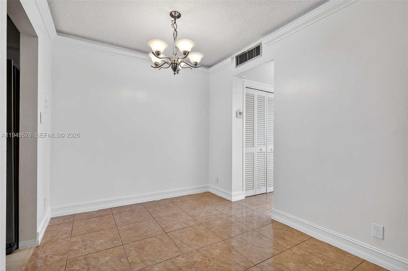 HAMPTON COURT CONDO - Residential