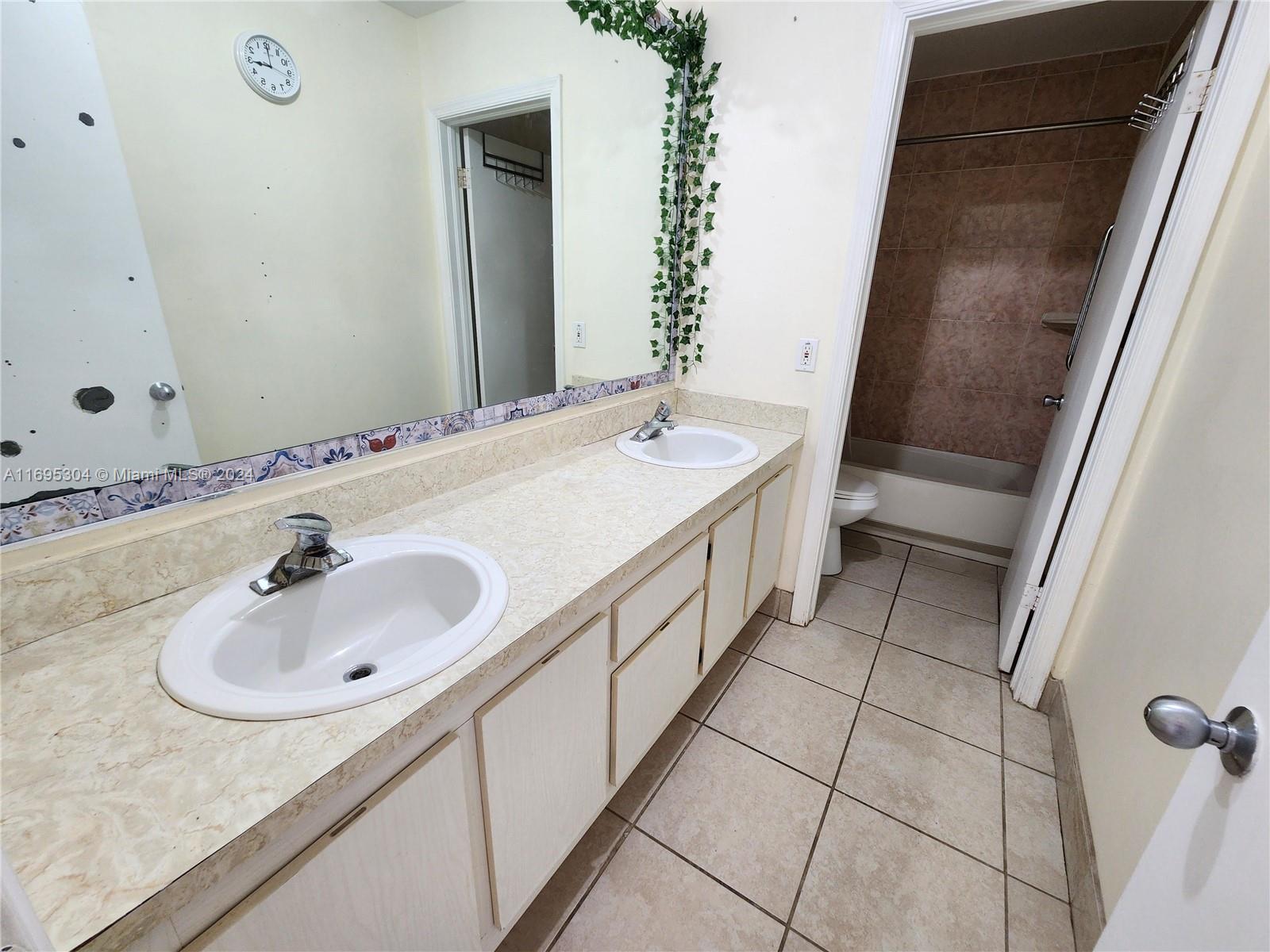 PARK PLACE TOWNHOMES - Residential Lease