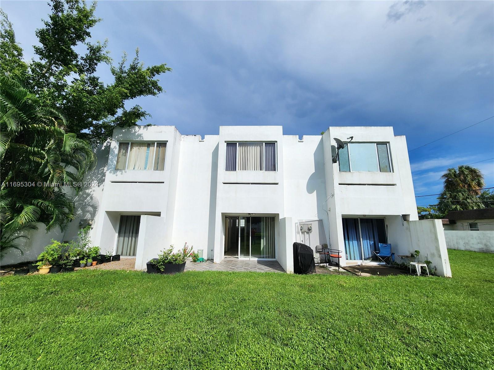 PARK PLACE TOWNHOMES - Residential Lease