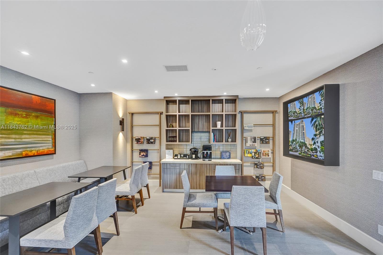 ATLANTIC II AT THE POINT - Residential