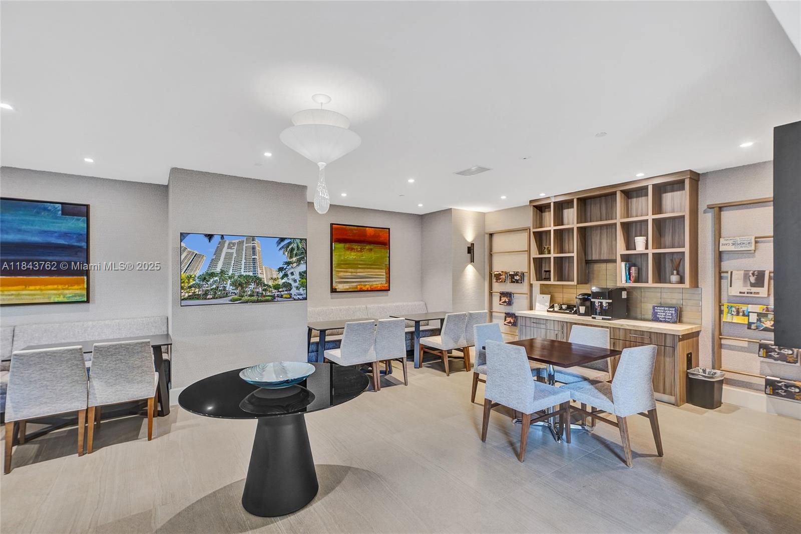 ATLANTIC II AT THE POINT - Residential