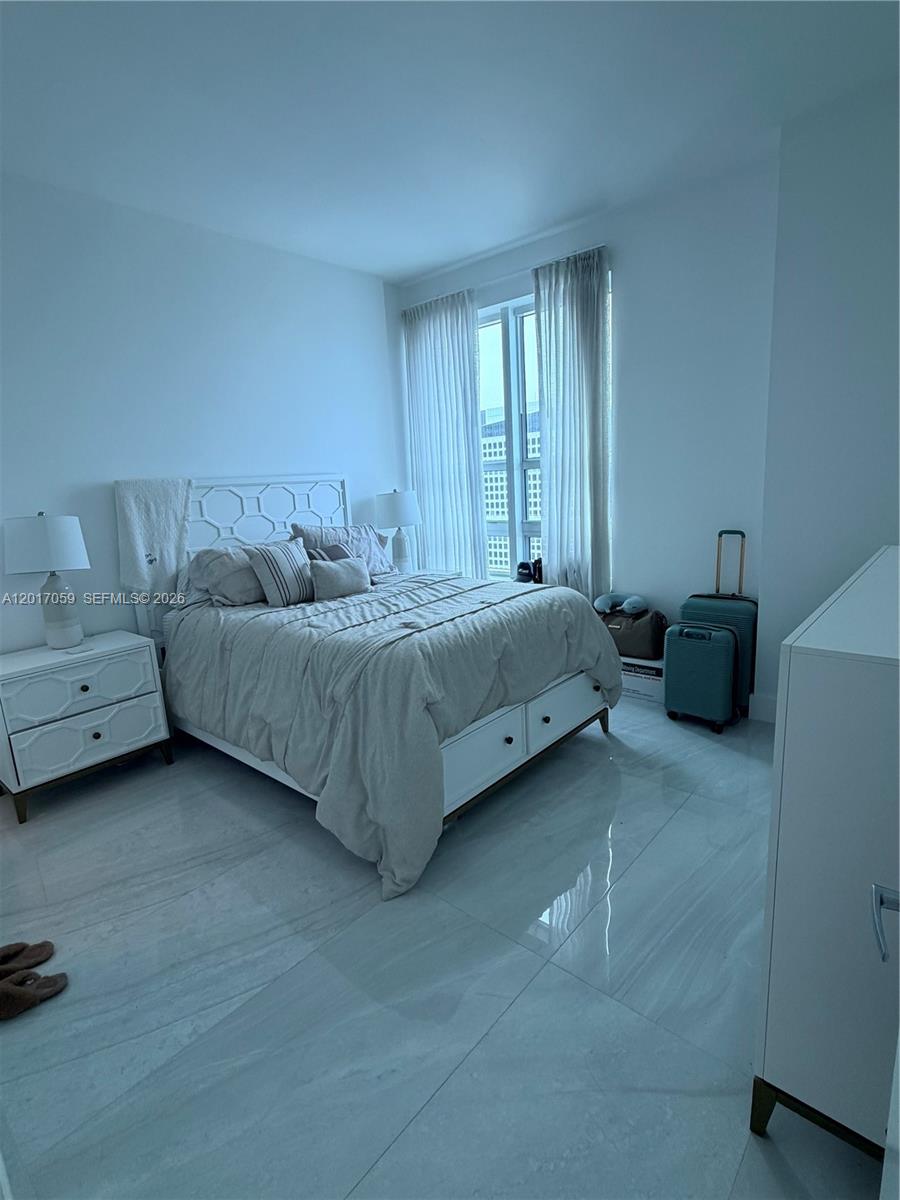 950 Brickell Bay Dr 4208