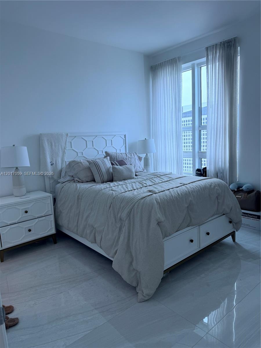 950 Brickell Bay Dr 4208
