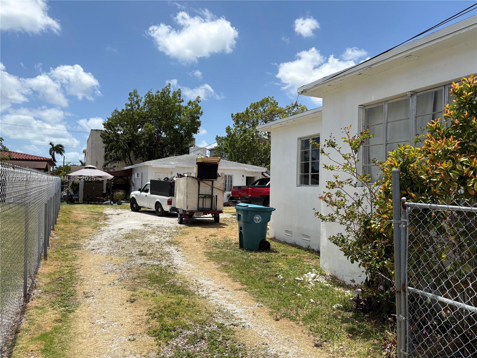 LYNDALE ADDN - Residential Income