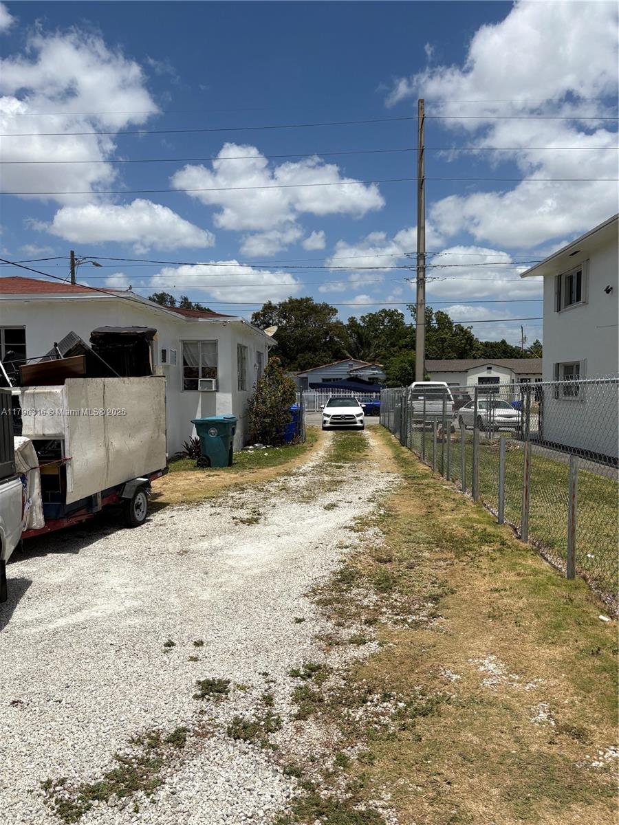 LYNDALE ADDN - Residential Income