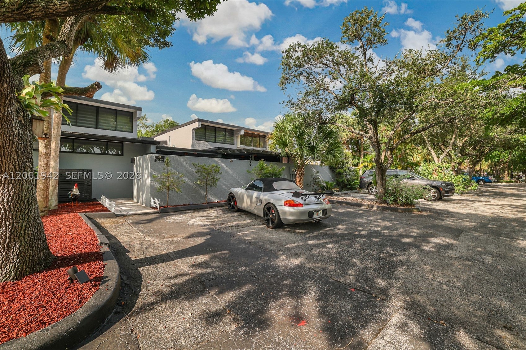 6402 Windmill Gate Rd