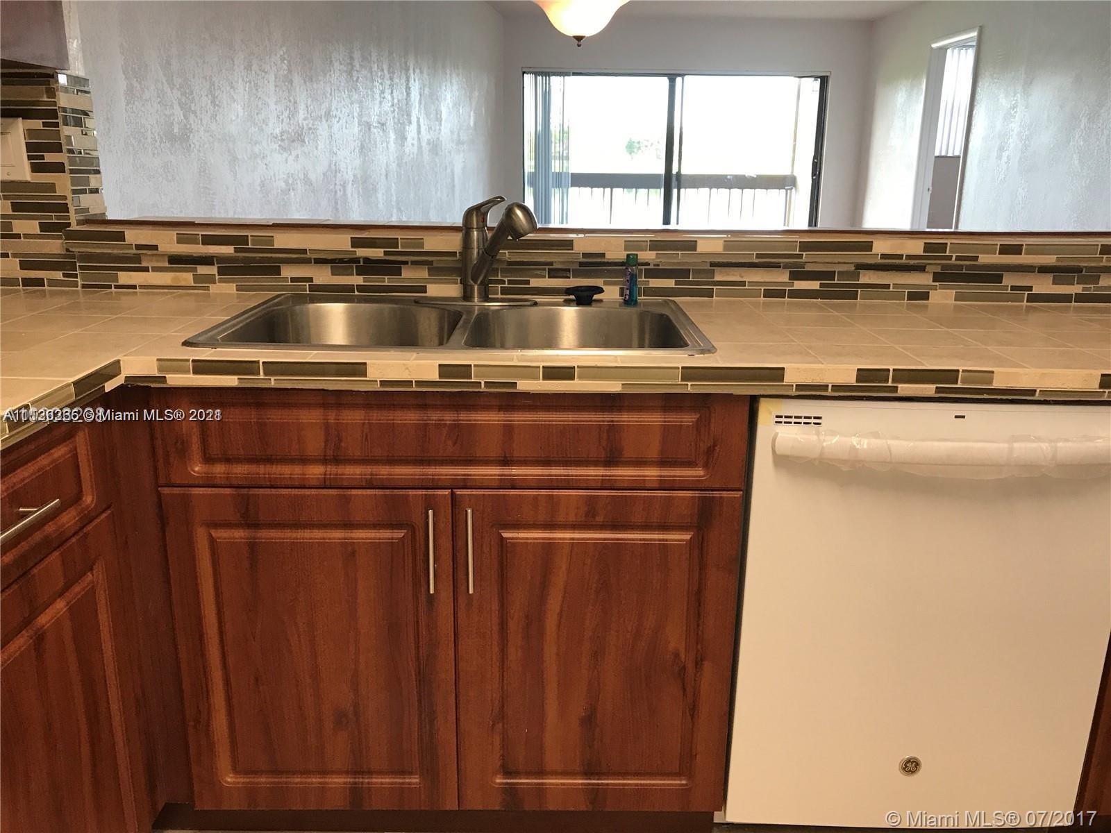 INDIAN LK VILLAGE PHASE 1 - Residential Lease