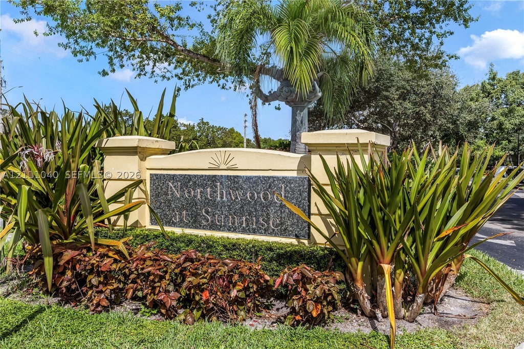 Photo of 2654 N Nob Hill Rd, Sunrise, FL 33322 (MLS # A12111040)