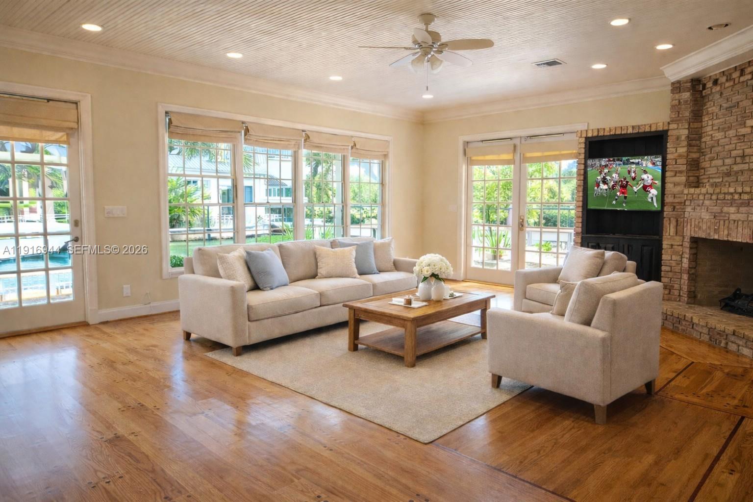 CORAL ISLES - Residential