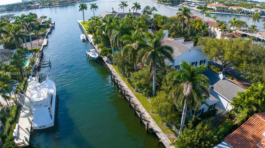 Photo of 700 Coral Way, Fort Lauderdale, FL 33301 (MLS # A11916944)