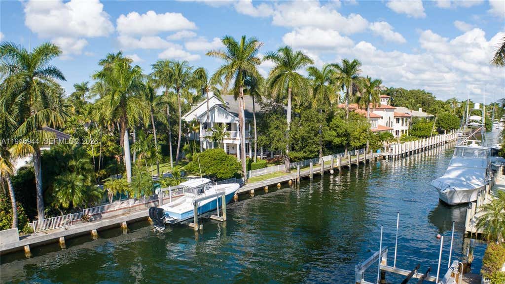 Photo of 700 Coral Way, Fort Lauderdale, FL 33301 (MLS # A11916944)