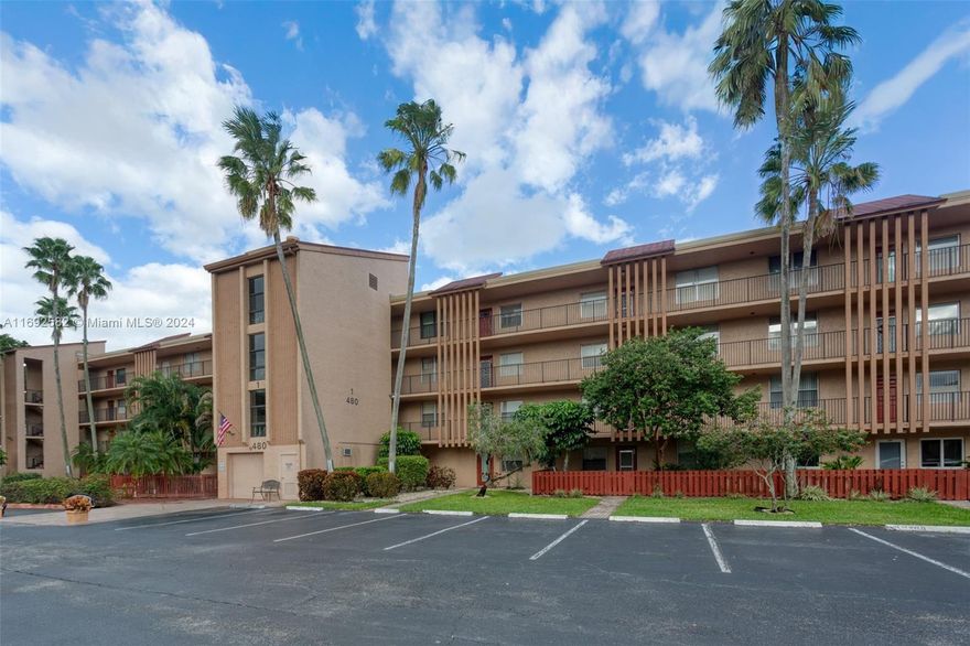 Charming 1-bedroom, 2-bathroom unit in the desirable 55+ community of Palm Lakes. The home is meticulously cared with a spacious layout and lovely garden view from the screened-in balcony. The large bedroom includes a walk-in closet and opens to the balcony allowing lots of natural light. Enjoy the convenience of the in-unit washer/dryer and a pet friendly policy. Great amenities including a large clubhouse, two swimming pools, tennis court, and gym. Conveniently located near popular restaurants, shops, and bus routes, making it easy to enjoy the best of the area.