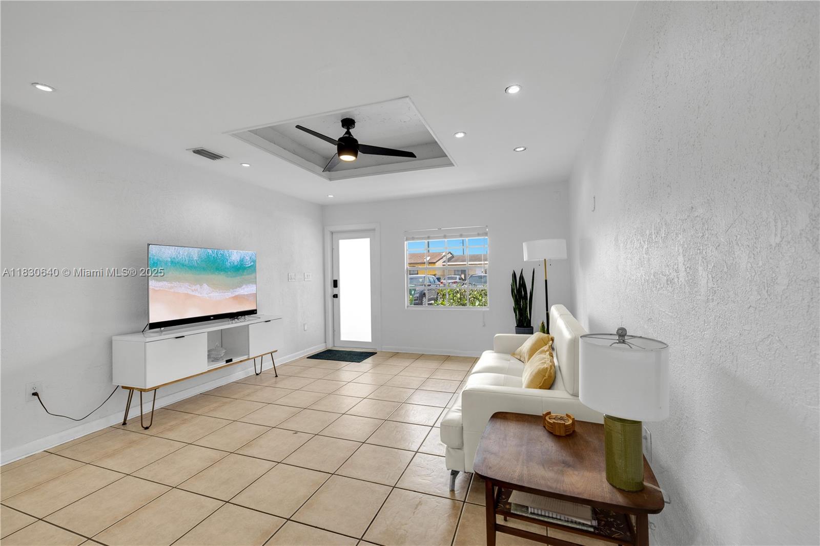 VISTA VERDE TOWNHOUSE SEC - Residential