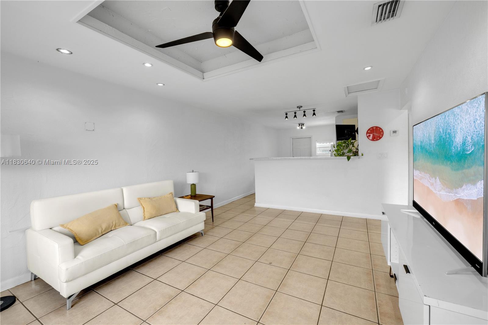 VISTA VERDE TOWNHOUSE SEC - Residential