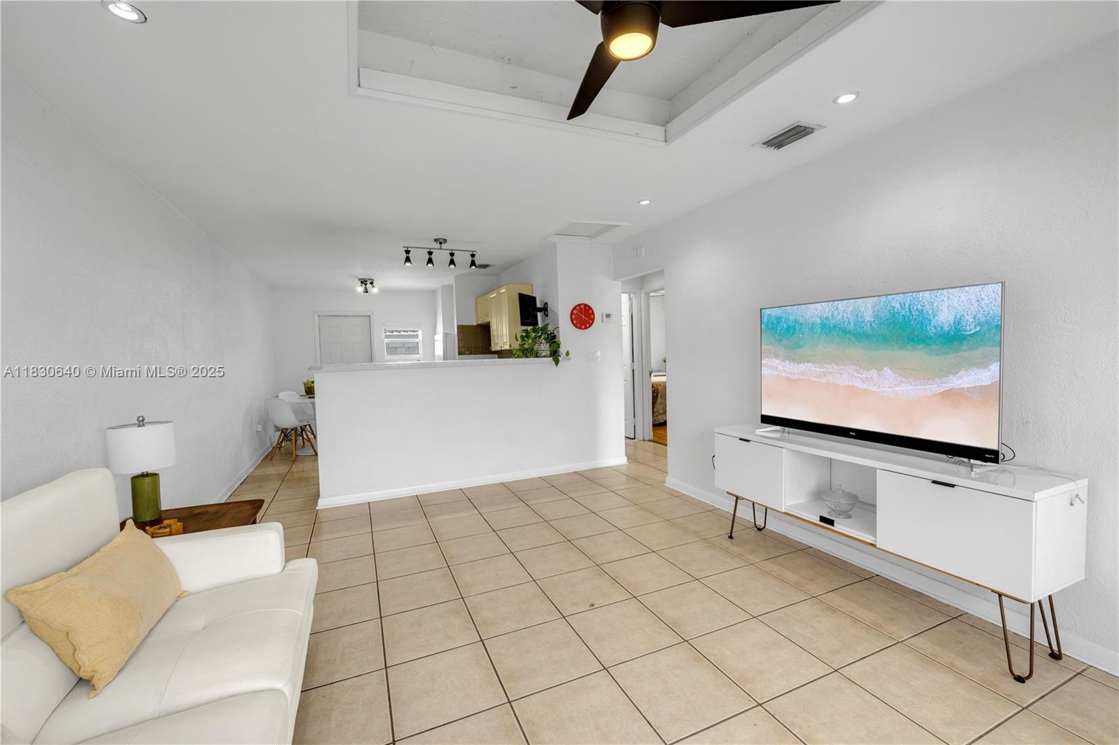 VISTA VERDE TOWNHOUSE SEC - Residential