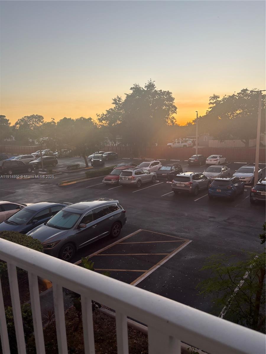 WILSHIRE CONDO - Residential