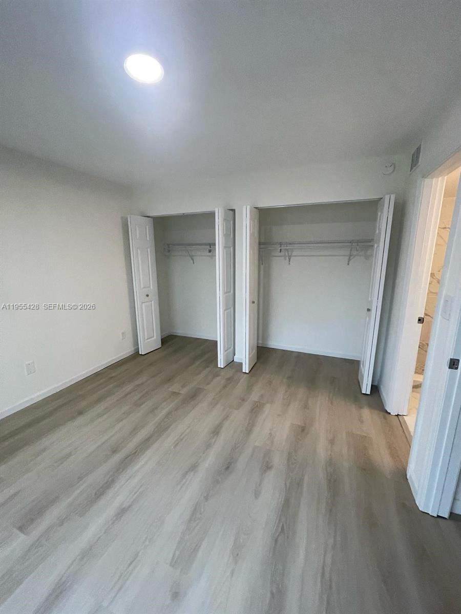 04087 COURTYARDS AT MAYPOR - Residential