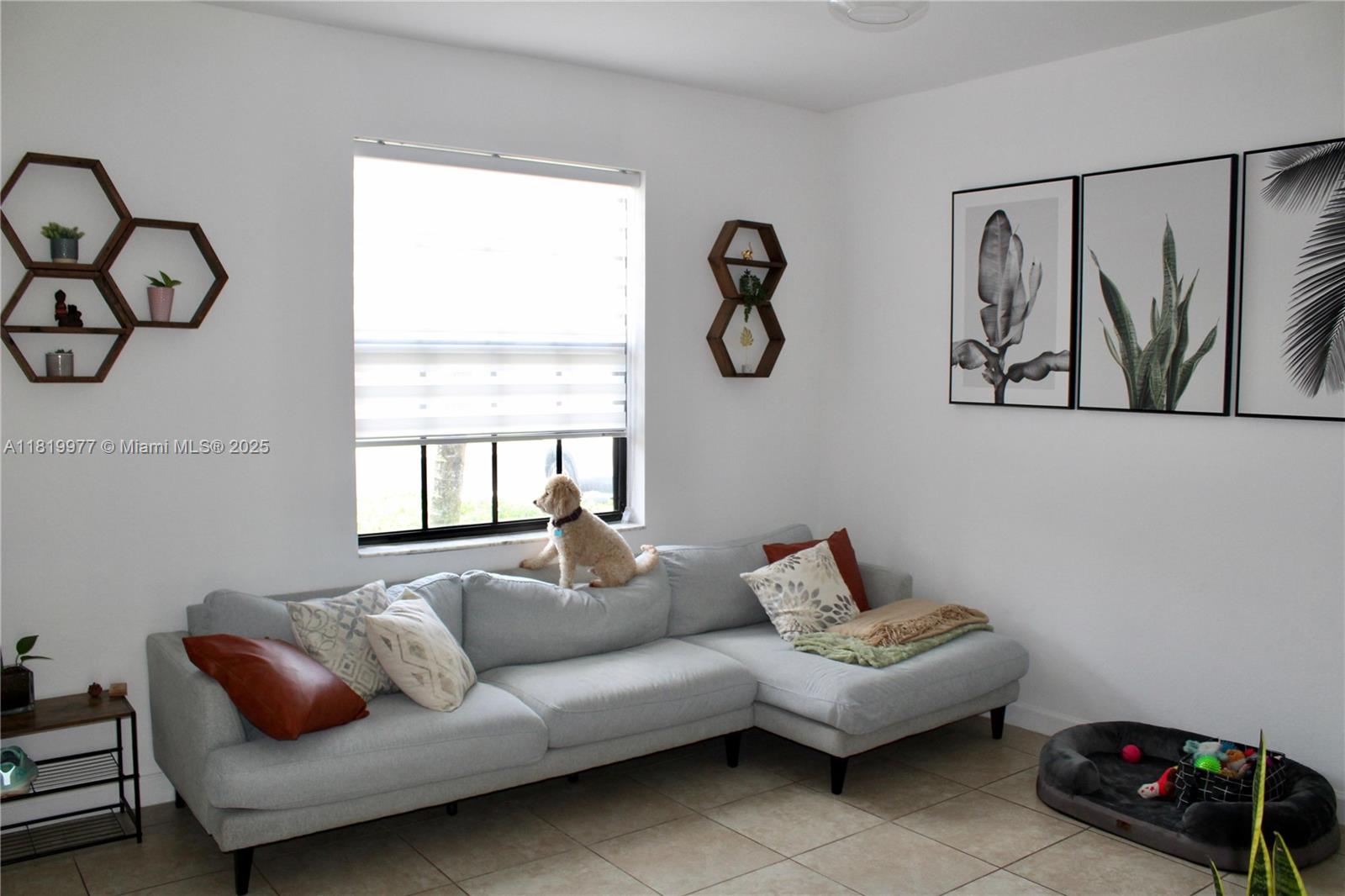 581 SE 32nd Ter