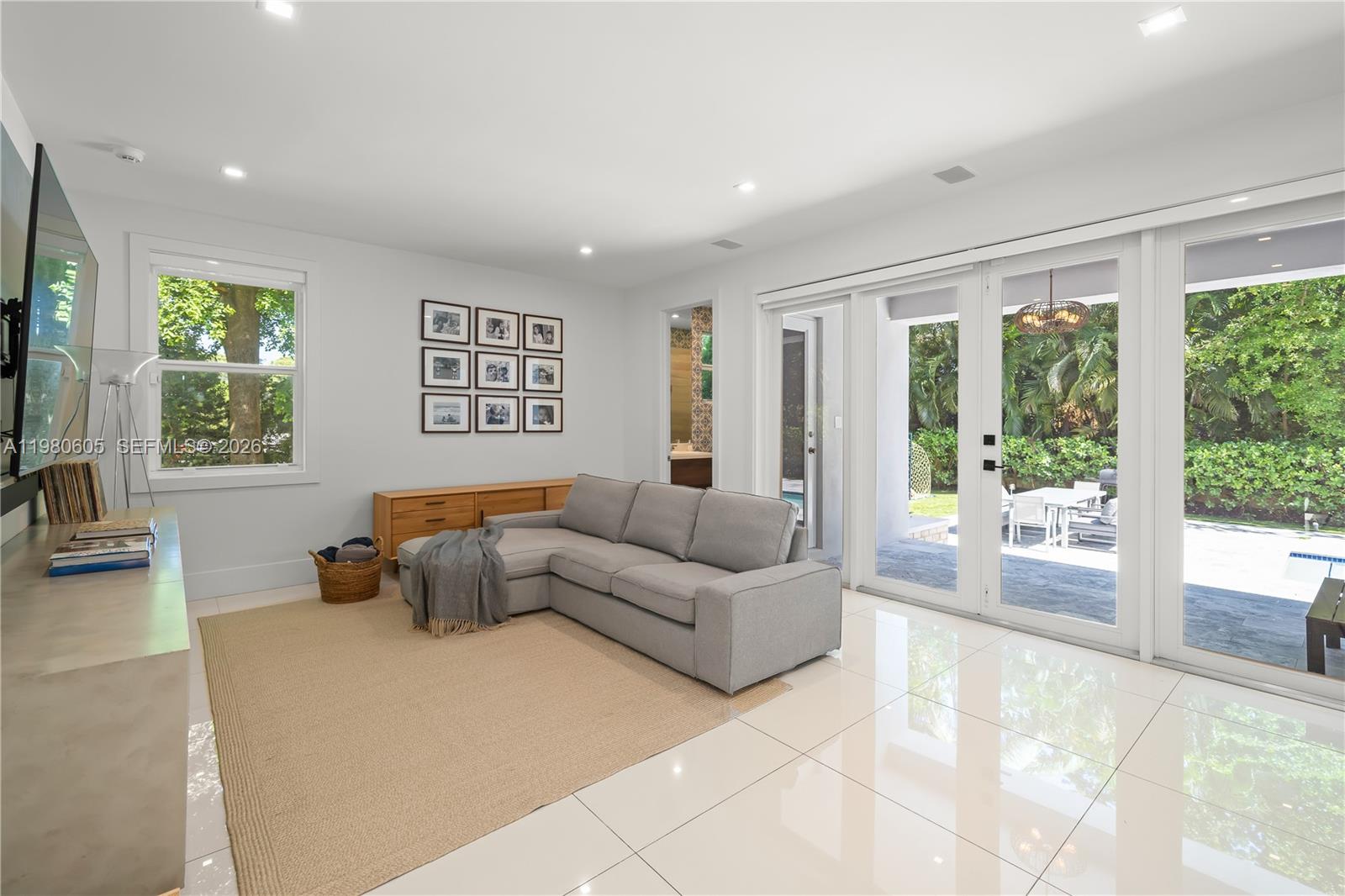 SHAW PROPERTY - Residential