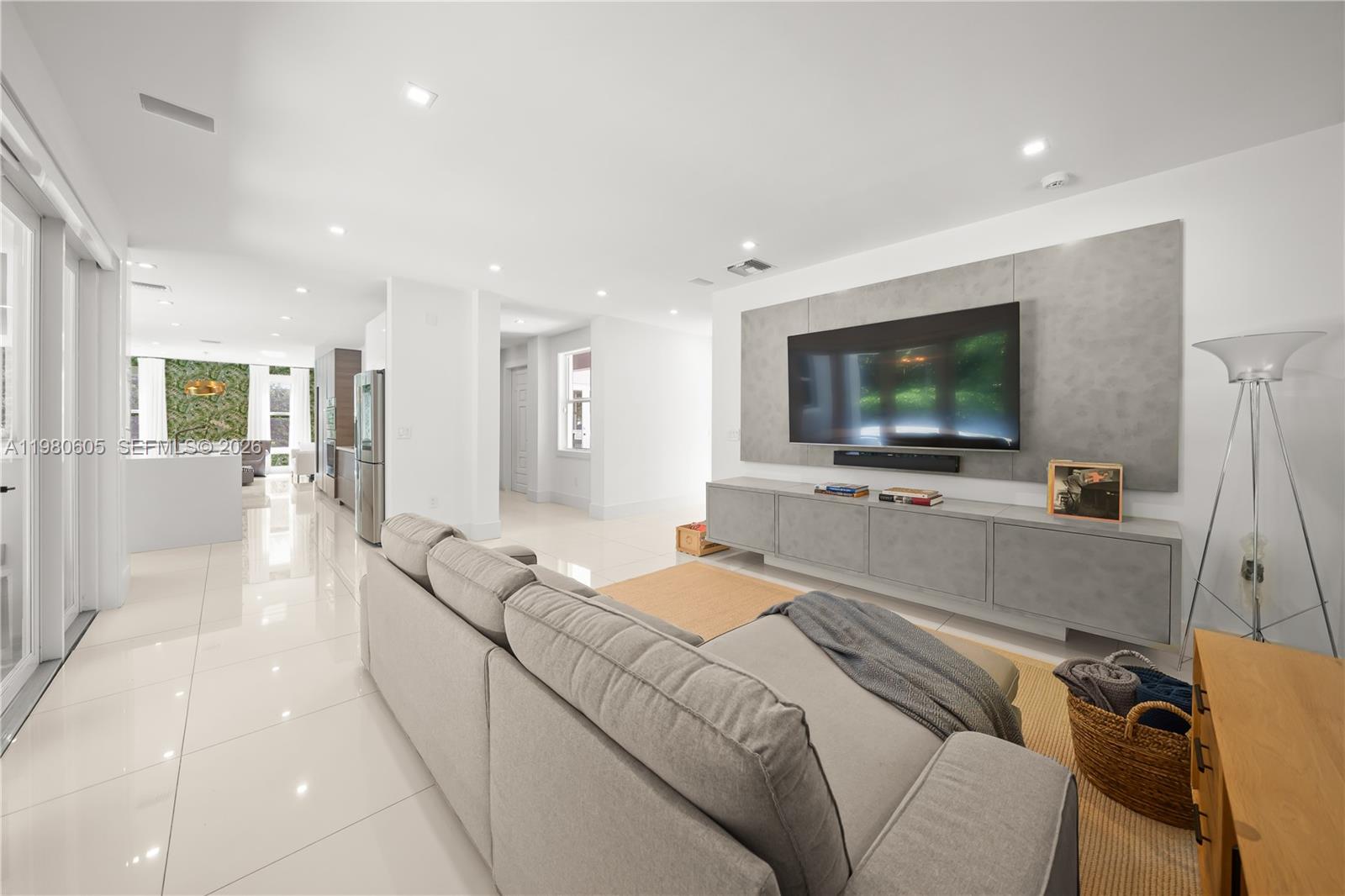 SHAW PROPERTY - Residential