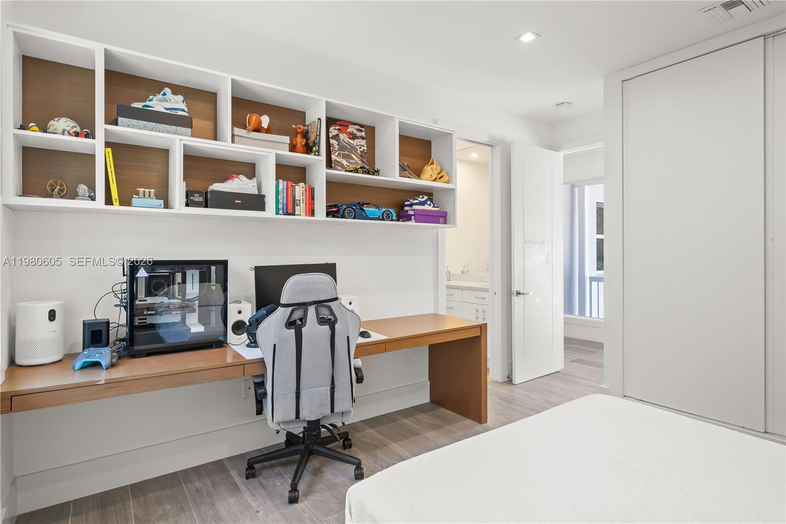 SHAW PROPERTY - Residential