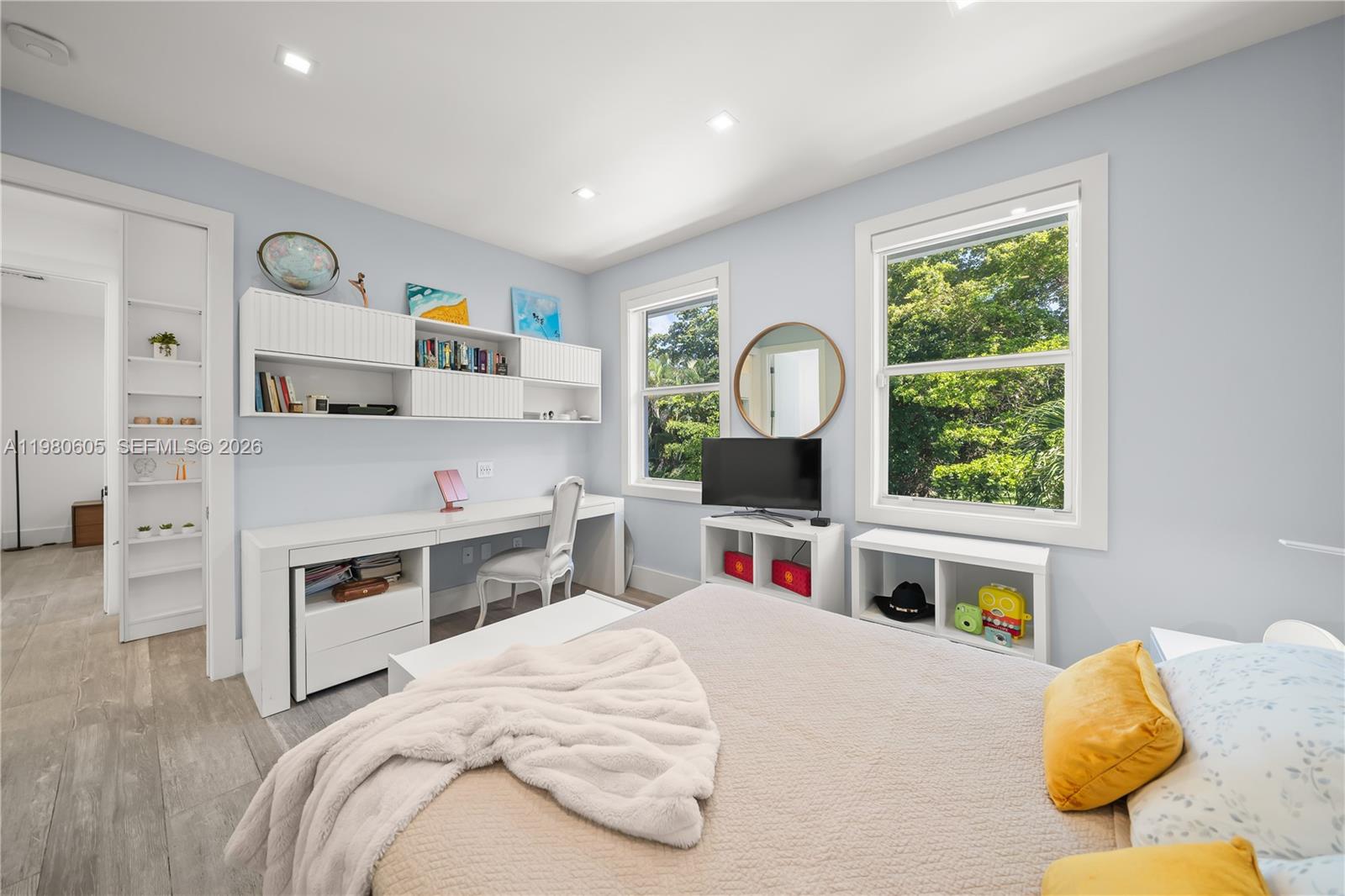 SHAW PROPERTY - Residential