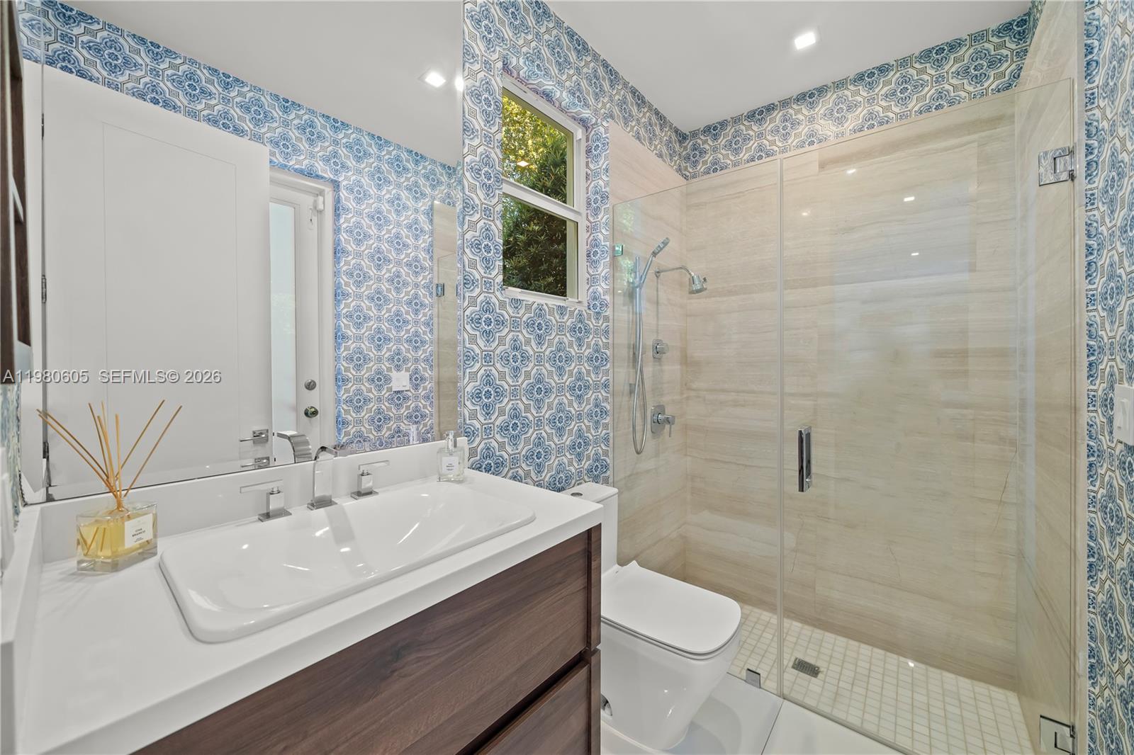 SHAW PROPERTY - Residential